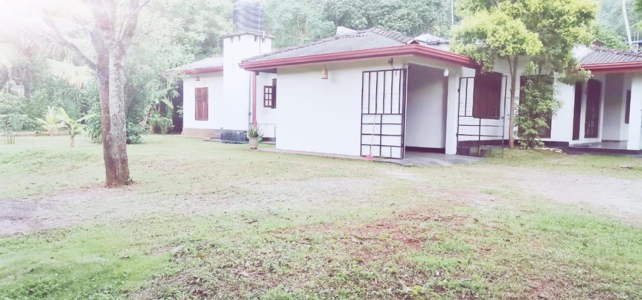 Mahaweli Holiday Bungalow Hotel Matale Exterior photo